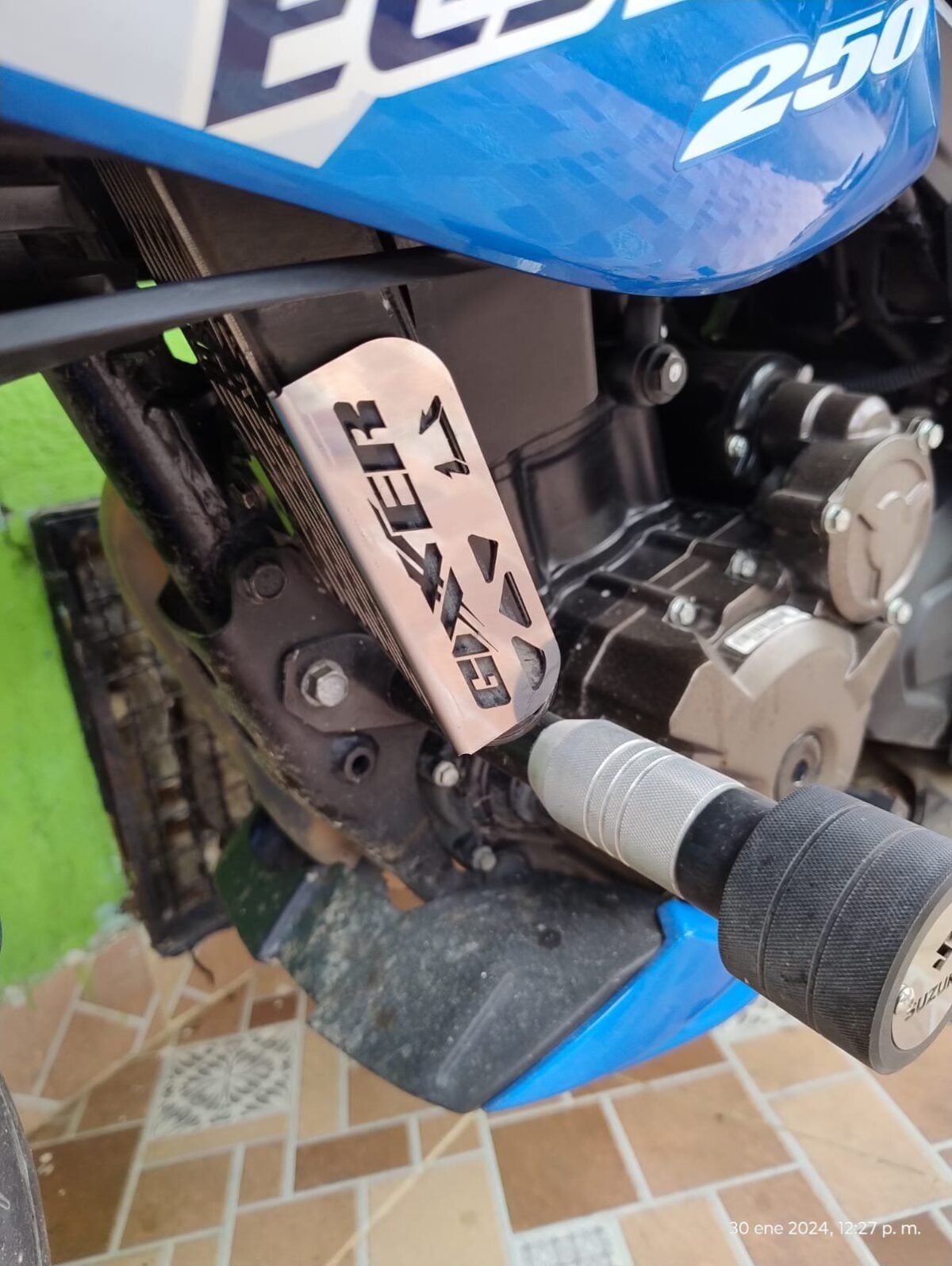 Protector Radiador Suzuki Gixxer 250 - Imagen 3